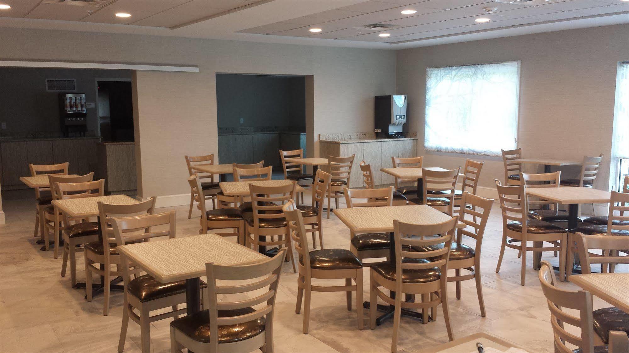 Comfort Inn Williamsburg Gateway Εξωτερικό φωτογραφία